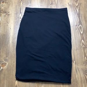 H&M black pencil skirt